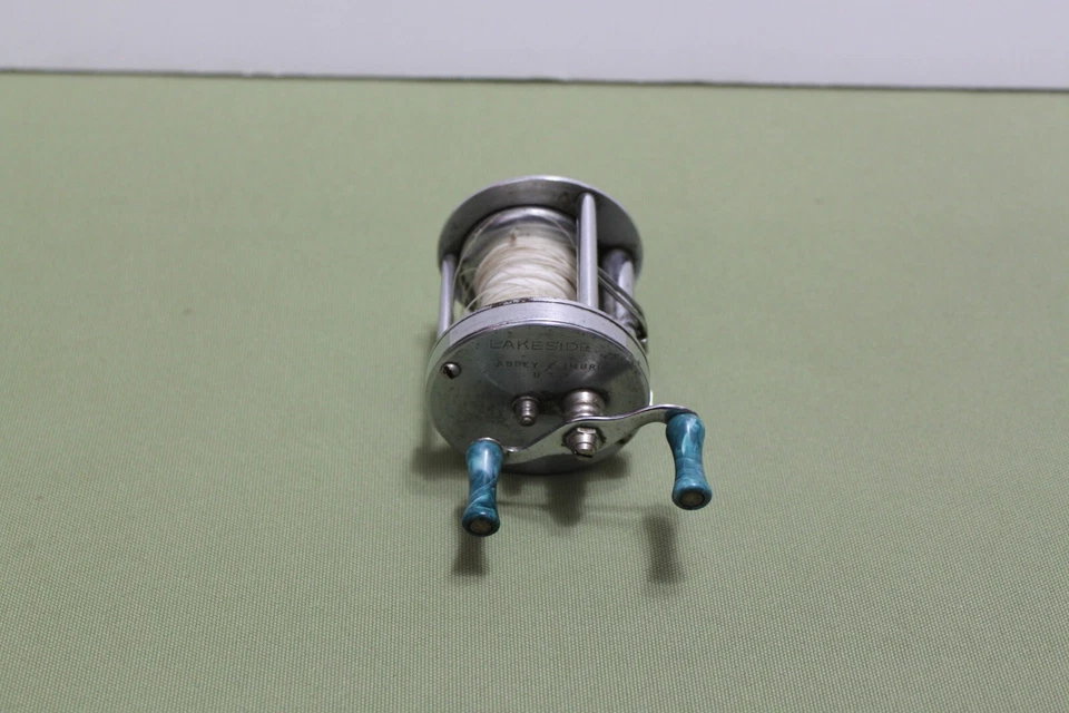 Carrete de pesca vintage Abbey Imbrie junto al lago EE. UU. mango verde azulado antiguo Foto 4 de 4