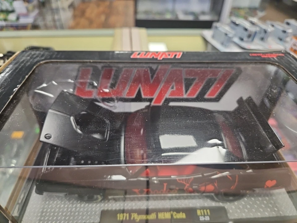 M2 Machines 1971 Plymouth Hemi Barracuda Voodoo by Lunati *CHASE* - Image 3 of 4