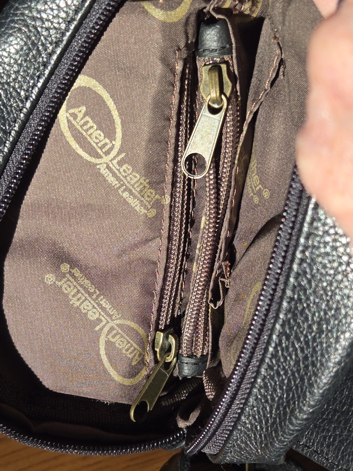 Ameri Leather Black Sling Bag Adjustable Strap - image 12