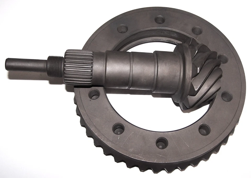 CADILLAC CTS SRX  2004 - 2006 3.90 RATIO NEW RING AND PINION NLA at GM - Image 2 of 3