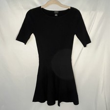 Club Monaco Women's XS Black Fit & Flare Knit Italian Yarn Little Black Dress