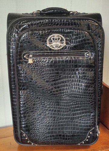 Kathy Van Zeeland Luggage Croc - Picture 3 of 14