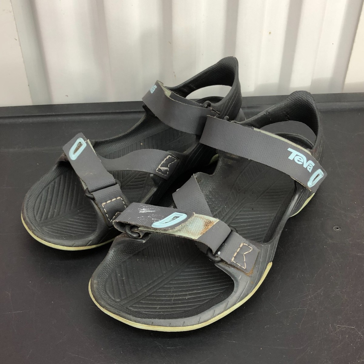 Teva Sports Sandals Womens Size 6 Barracuda Strappy Slingback