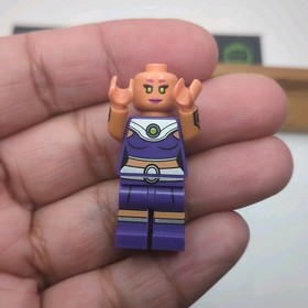 Lego Batman DC Comics Starfire  76035 Jokerland Super Heroes Minifigure