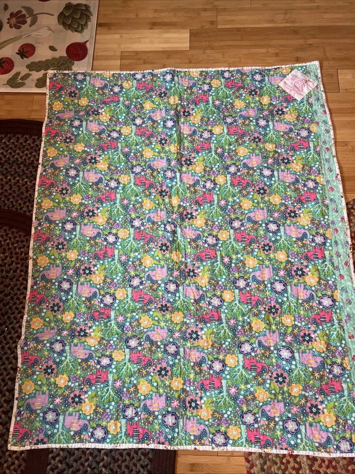 Manta de bebé acolchada vintage hecha a mano por Great South Bay Quilters Islip, Nueva York Foto 2 de 3