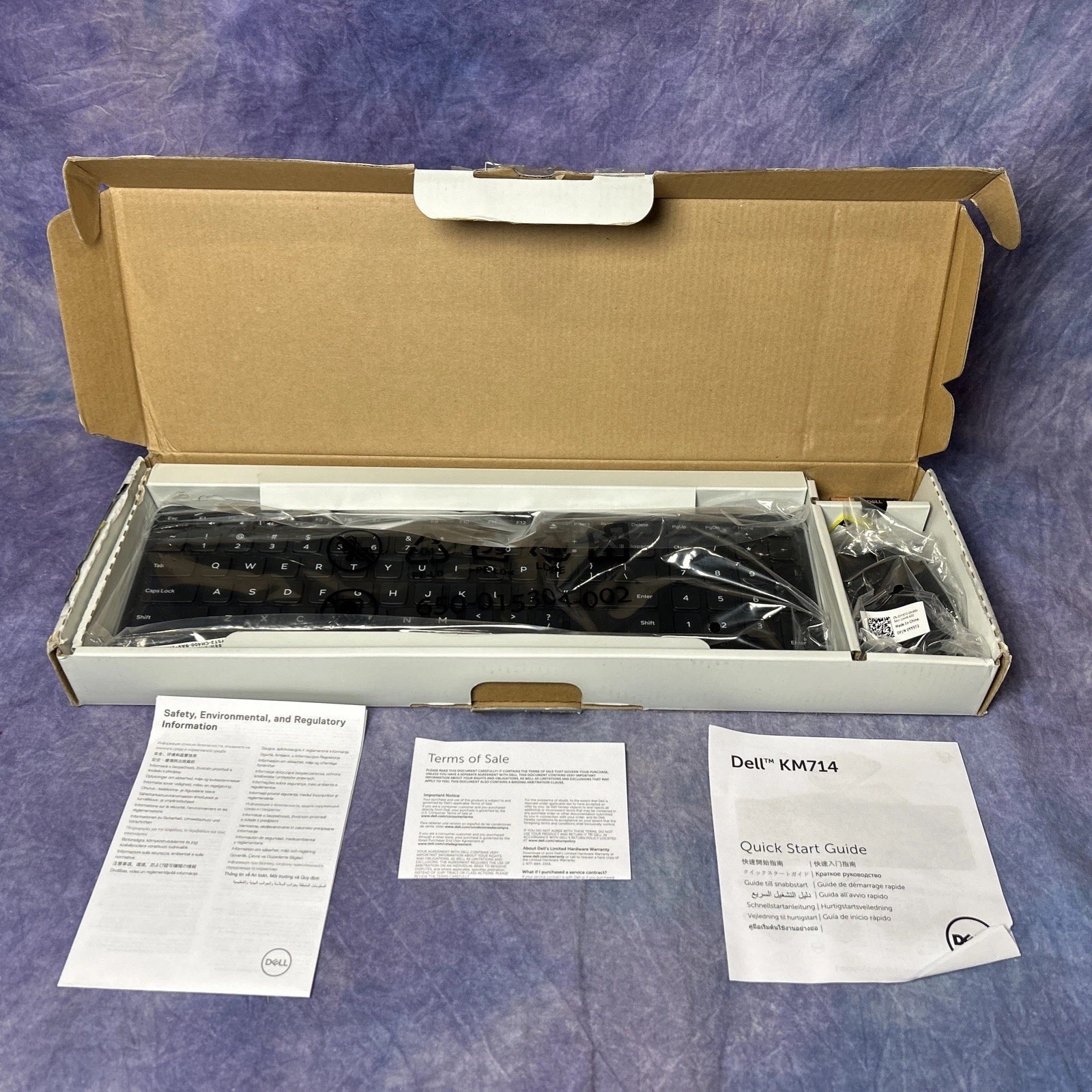 Dell KM714 Wireless Keyboard With WM514 Mouse And USB Dongle