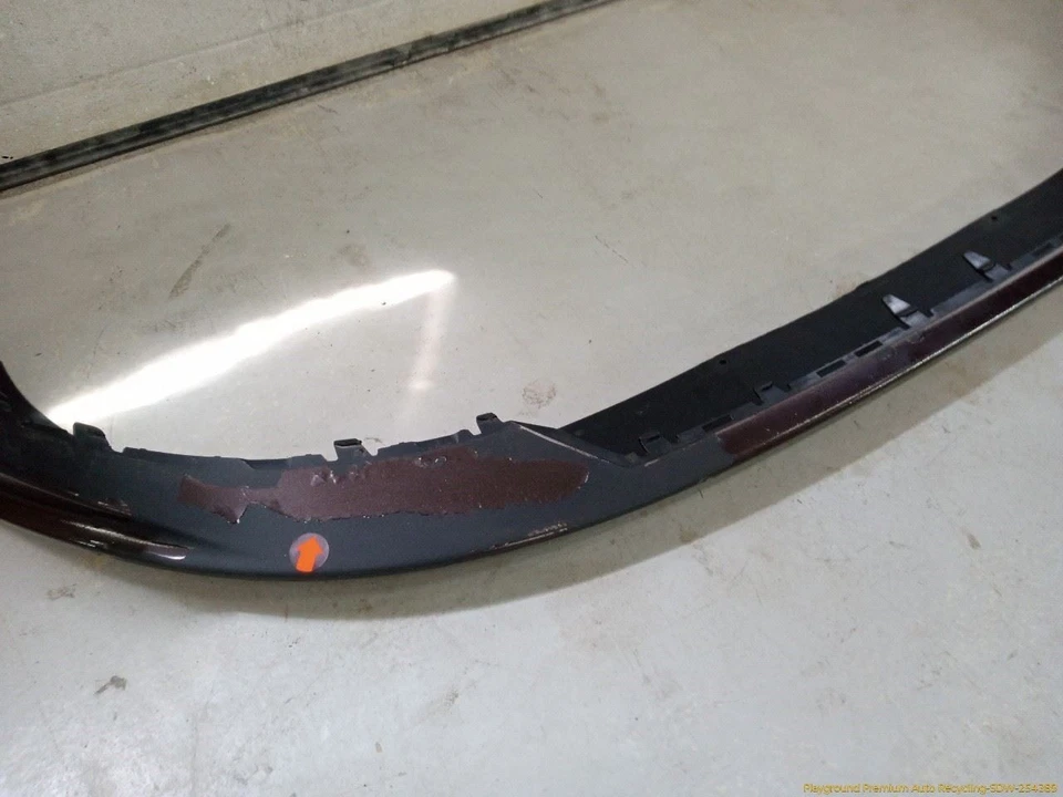 Valencia de parachoques inferior delantero Volvo C30 para 2007 2008 2009 2010 07 08 09 10 Foto 3 de 4