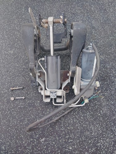Mercury Outboard 25hp Power Trim Tilt --RARE-- Works! Two 2 Stroke