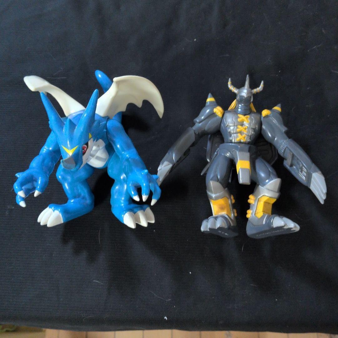 Digimon ExVeemon BlackWarGreymon Figure 2 Piece Set