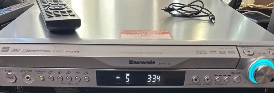 Panasonic SA-HT740 1000W, 5 Disc CD/DVD 5.1 ch. 1000W HT System Player w/Remote - Image 3 of 4