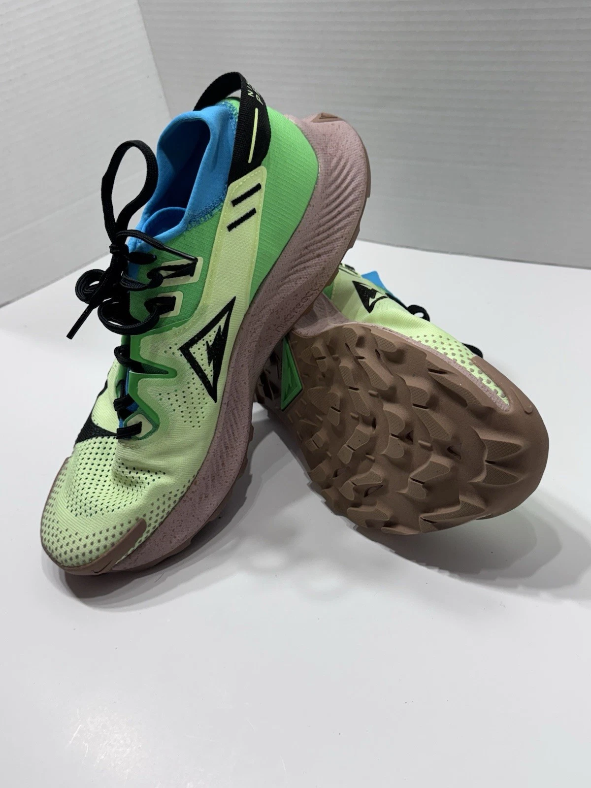 Nike Pegasus Trail 2 Men's Size 8.5 US CK4305-700 Green Lace Up Athletic Shoes