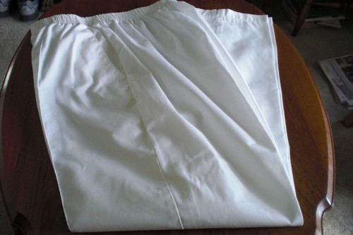 Crest white women's elastic waist scrub pants size XL 28" waist 30" inseam