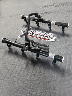  FUEL RAILS AND INJECTORS SILVERADO SIERRA 4.8 5.3 6.0 LS1 LS2 LS6 LQ9 LQ4 GM  - Bild 1 von 4