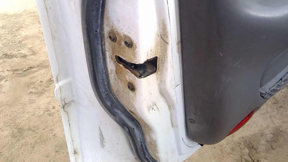 Ford Taurus 1998 conductor pestillo puerta delantera izquierda con varillas/cables OEM Foto 3 de 4