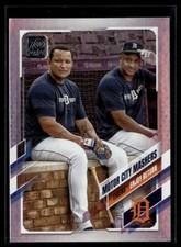 2021 TOPPS RAINBOW FOIL 152 Motor City Mashers - Detroit Tigers Combo