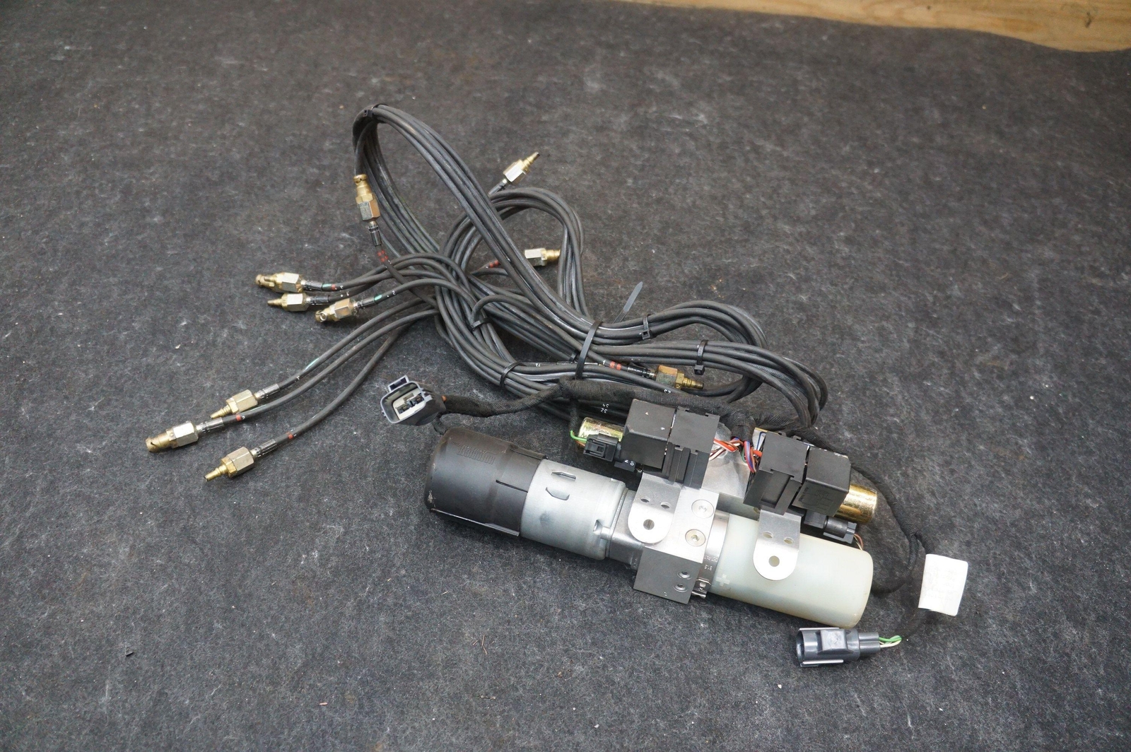Convertible Top Roof Hydraulic Pump Motor 4G43-9G803-AD Aston Martin DB9 2004-12