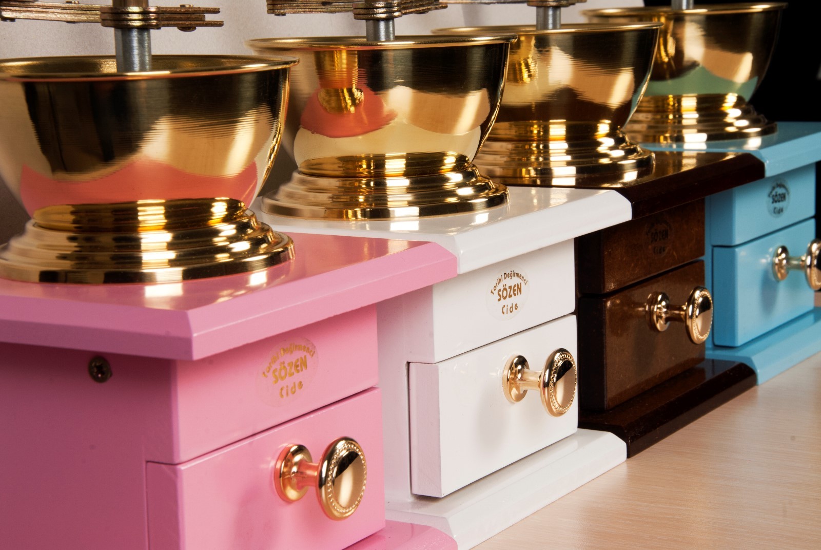 Authentic SOZEN Turkish Handmade Coffee Bean Grinder Wooden Box