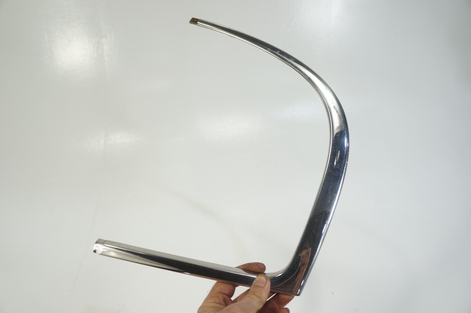 2006-2012 Bentley Flying Spur REAR Driver Left Side Door Glass Chrome Trim