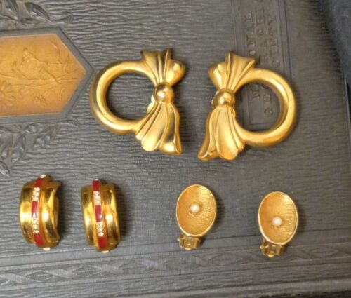 Vintage Clip On Earrings Lot 3 Pairs Gold-Tone Re… - image 1