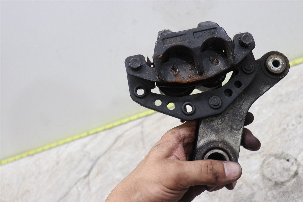 ぽやんぐ様 1987-1990 Kawasaki Ninja Zx750 Rear Brake Caliper Brackets | eBay
