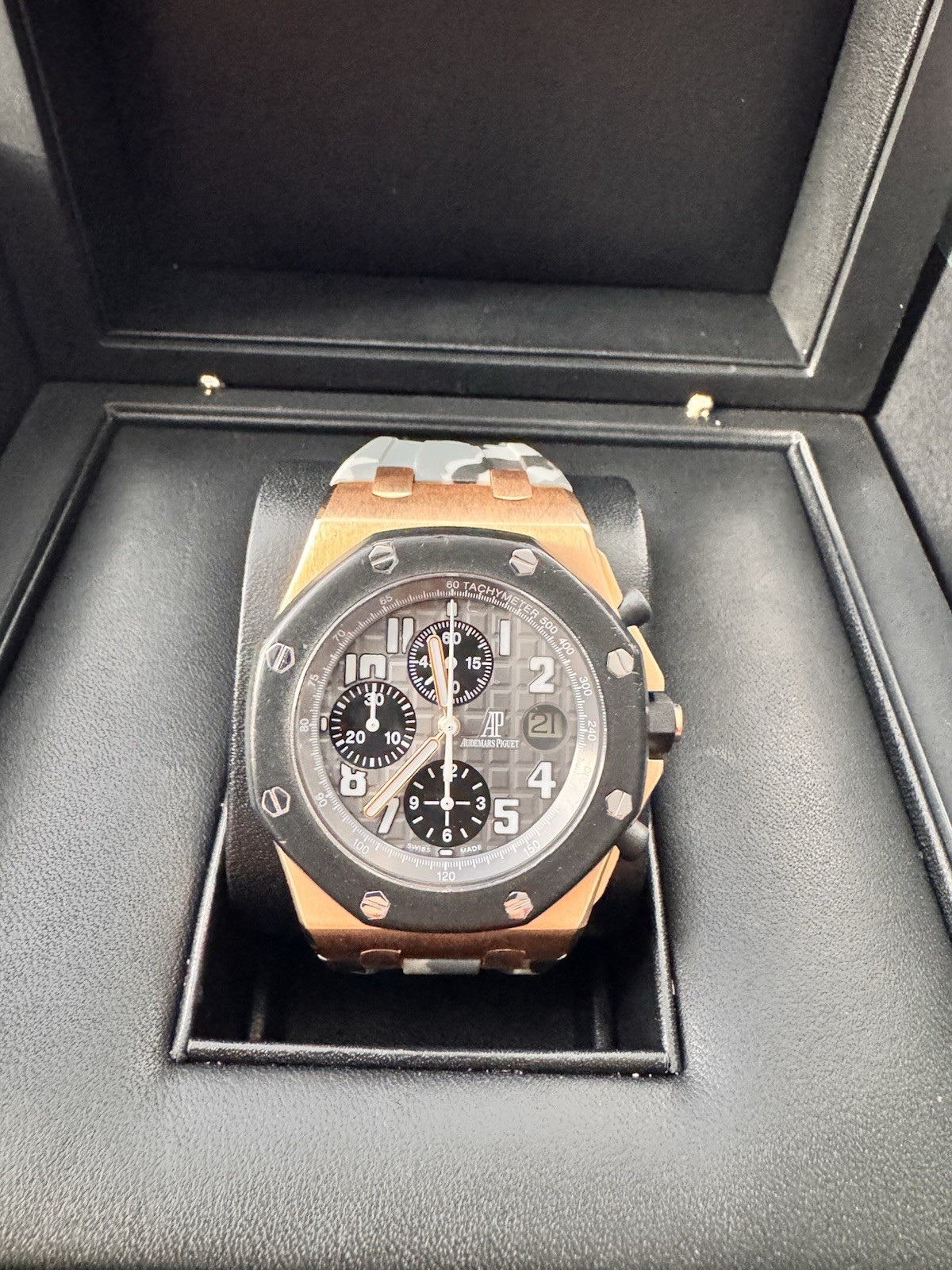 Audemars Piguet Royal Oak Grey Men's Watch - 25940OK.OO.D002CA.01