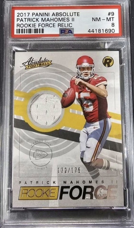 2017 Absolute PATRICK MAHOMES Rookie Force Relic /175 PSA 8 (RC) (Chiefs)