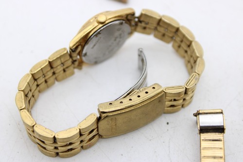 A x10 Vintage Ladies Seiko Quartz Wristwatches Inc. Gold Tone, Leather Etc - Picture 17 of 21
