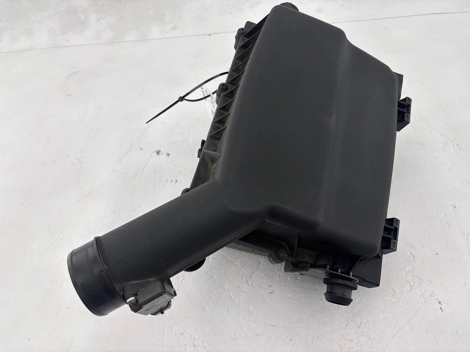 Caja limpiadora de admisión de aire Saab 9-3 2009-2011 OEM 55559963 Foto 4 de 4