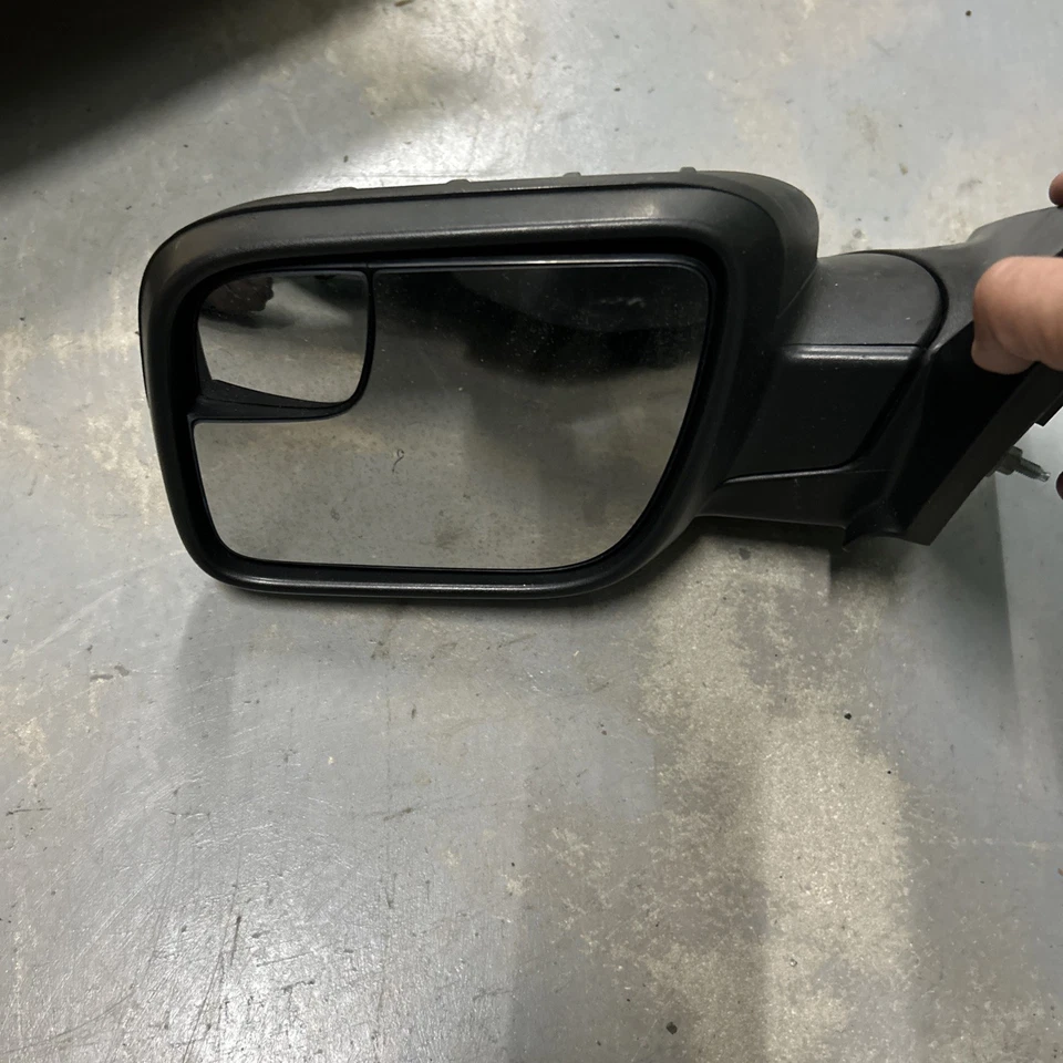 Ford зеркало слева (DB5Z-17683-UK) 2013-2019 Ford полицейский перехватчик утилита - OEM - Изображение 2 из 4