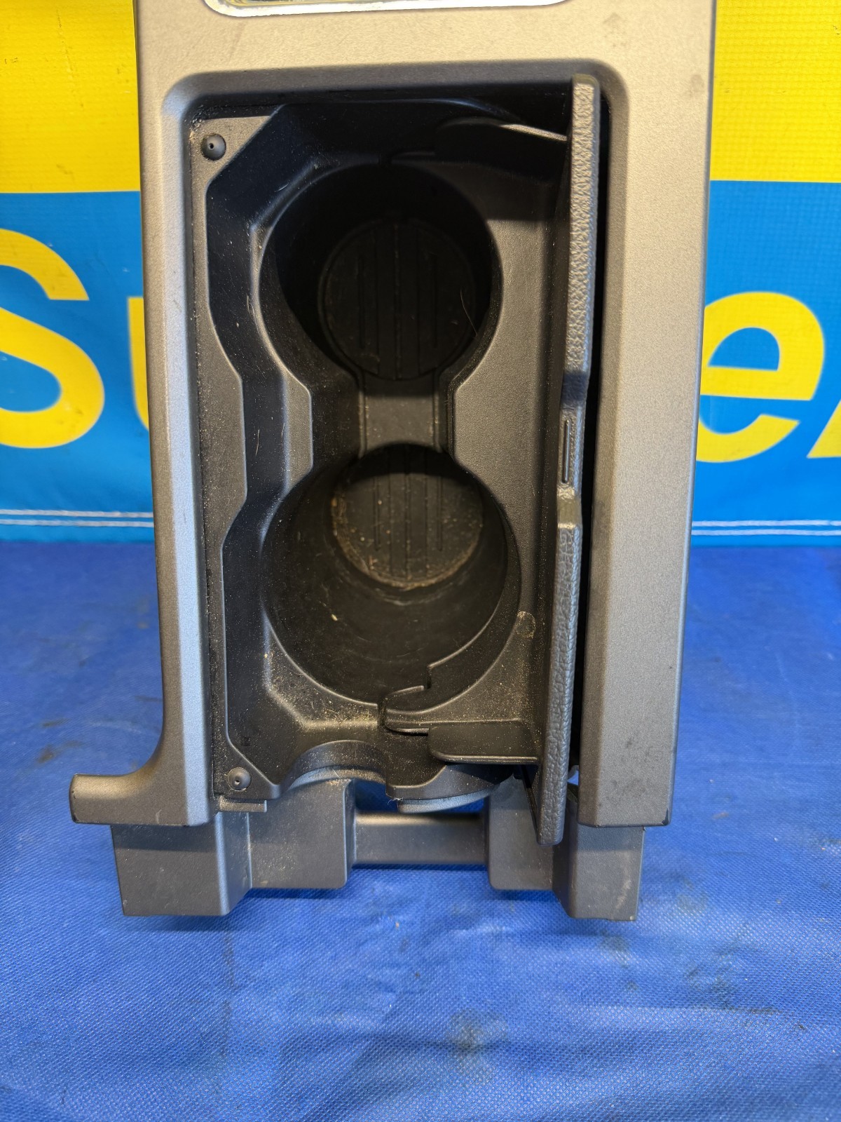 Ford GT 2010-2014 Center console lid