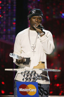 50 Cent collects award for Best Hip Hop at Mastercard MOBO Awards - Old Photo 1