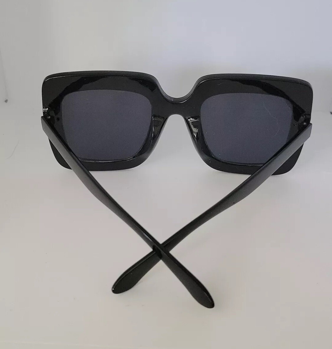 Elegant Black Oversized Sunglasses
0382 The Gigi main image 3