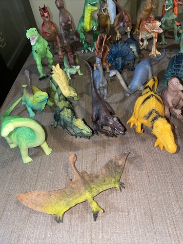 Lot Of 33 Fixed Position Standing Dinosaurs Great Varieties & Condition & Color - Picture 5 of 19