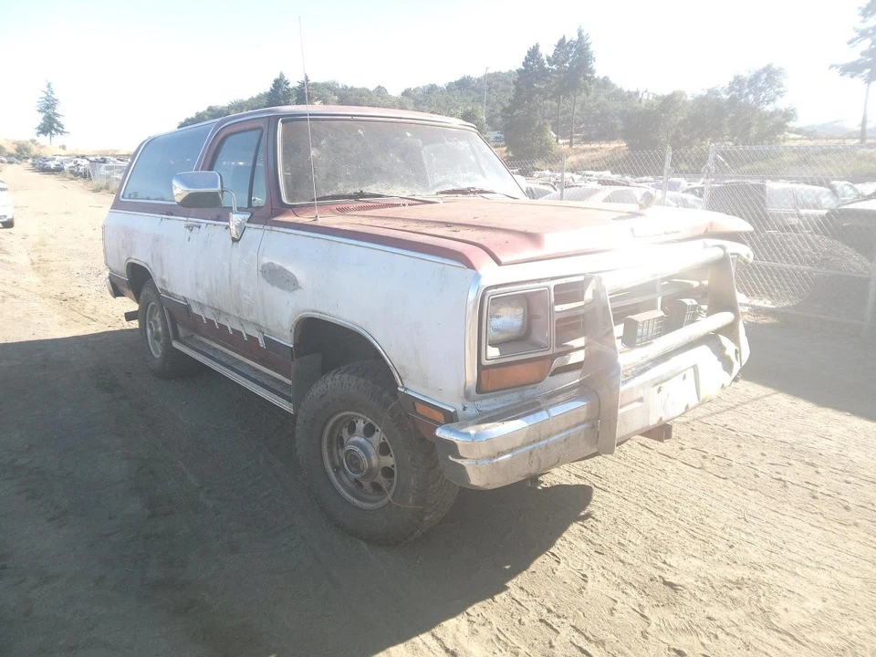 Used Brake Master Cylinder fits: 1989 Dodge Ramcharger  Grade A - Image 4 of 4