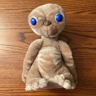 TV Character/Cartoon E.T. the Extra-Terrestrial Plush Action