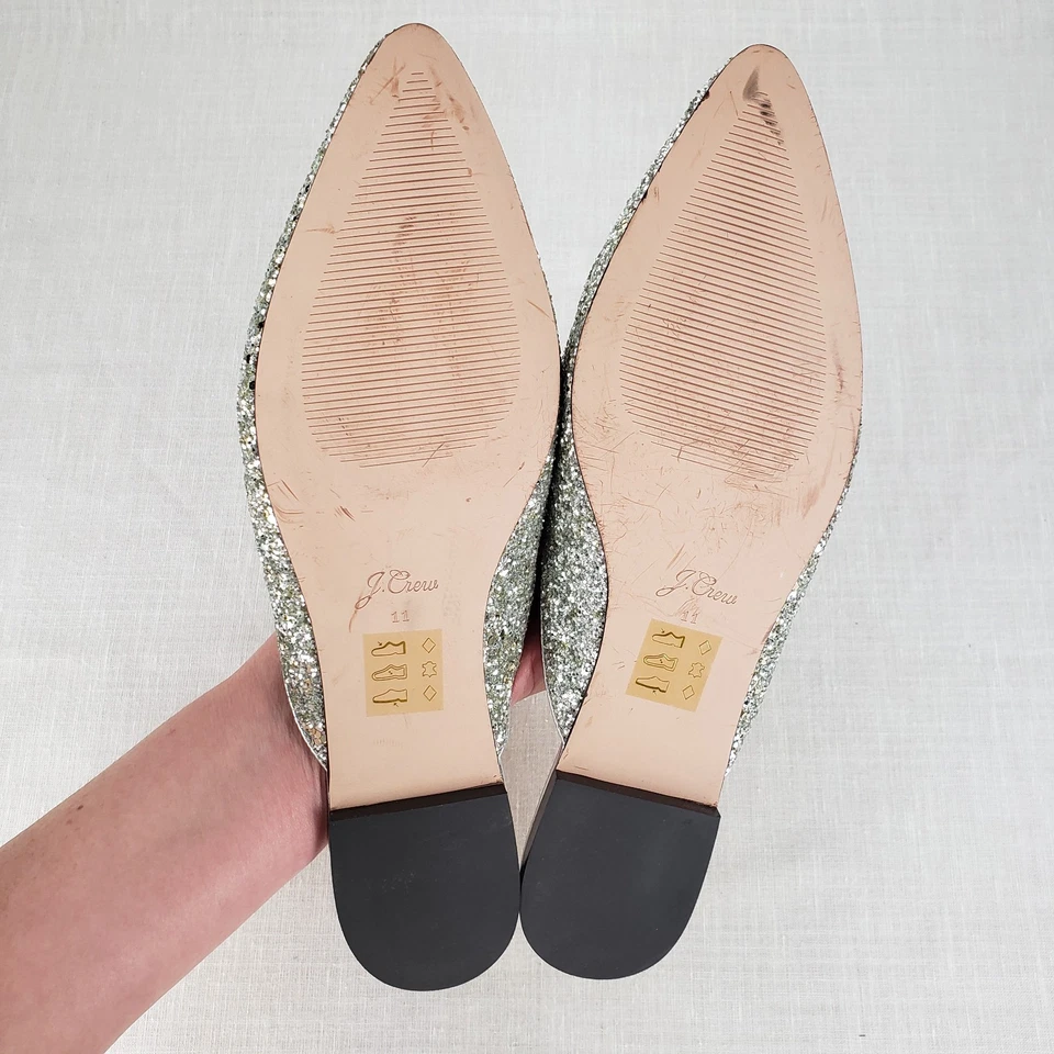 Toboganes J Crew punta en mulas plateadas brillantes K0036 sin cordones talla 11 Foto 3 de 4