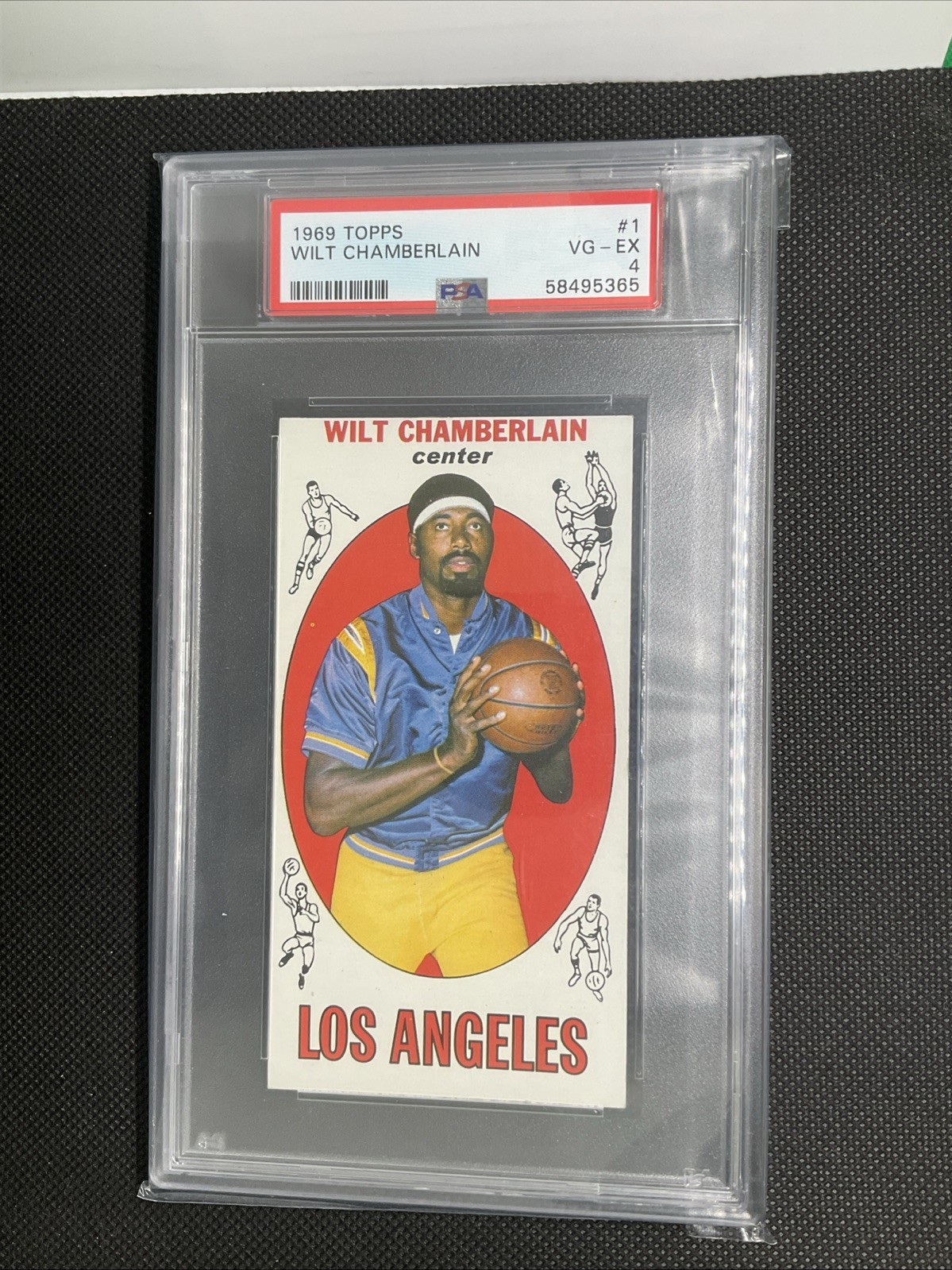 1969 Topps #1 Wilt Chamberlain PSA 4