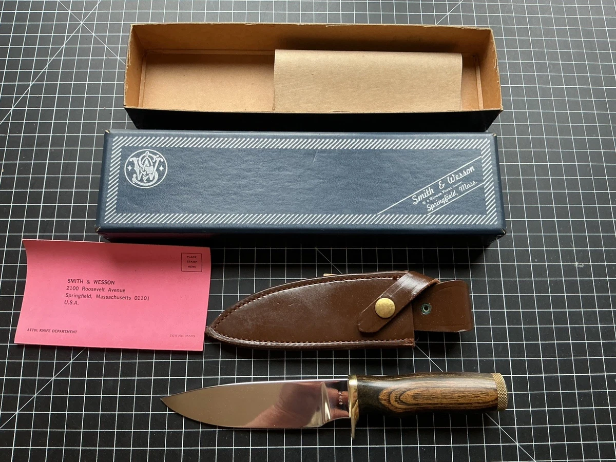Smith & Wesson Wood Handle Collectible Modern Factory Manufactured 