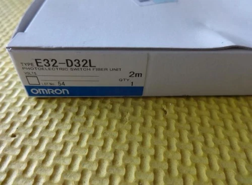 Omron E32-D32L Photoelectric Sensor Switch Fiber Optic Cable E32D32L New In Box - Picture 2 of 3
