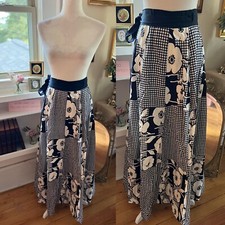Vintage Floral Wrap Maxi Skirt Womens Size Small / Med Cottagecore Artsy 70's