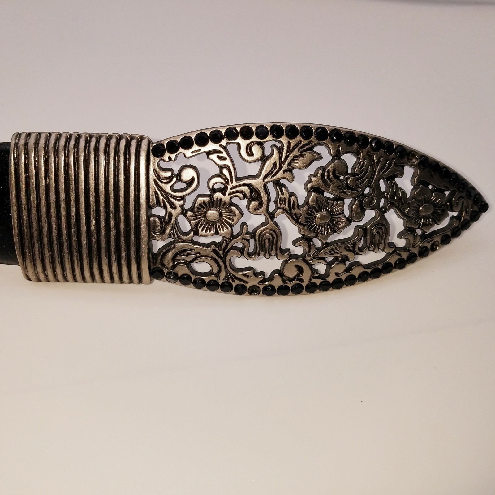 Leather Belt Floral Metal Buckle Black and Silver Adjustable 24-34