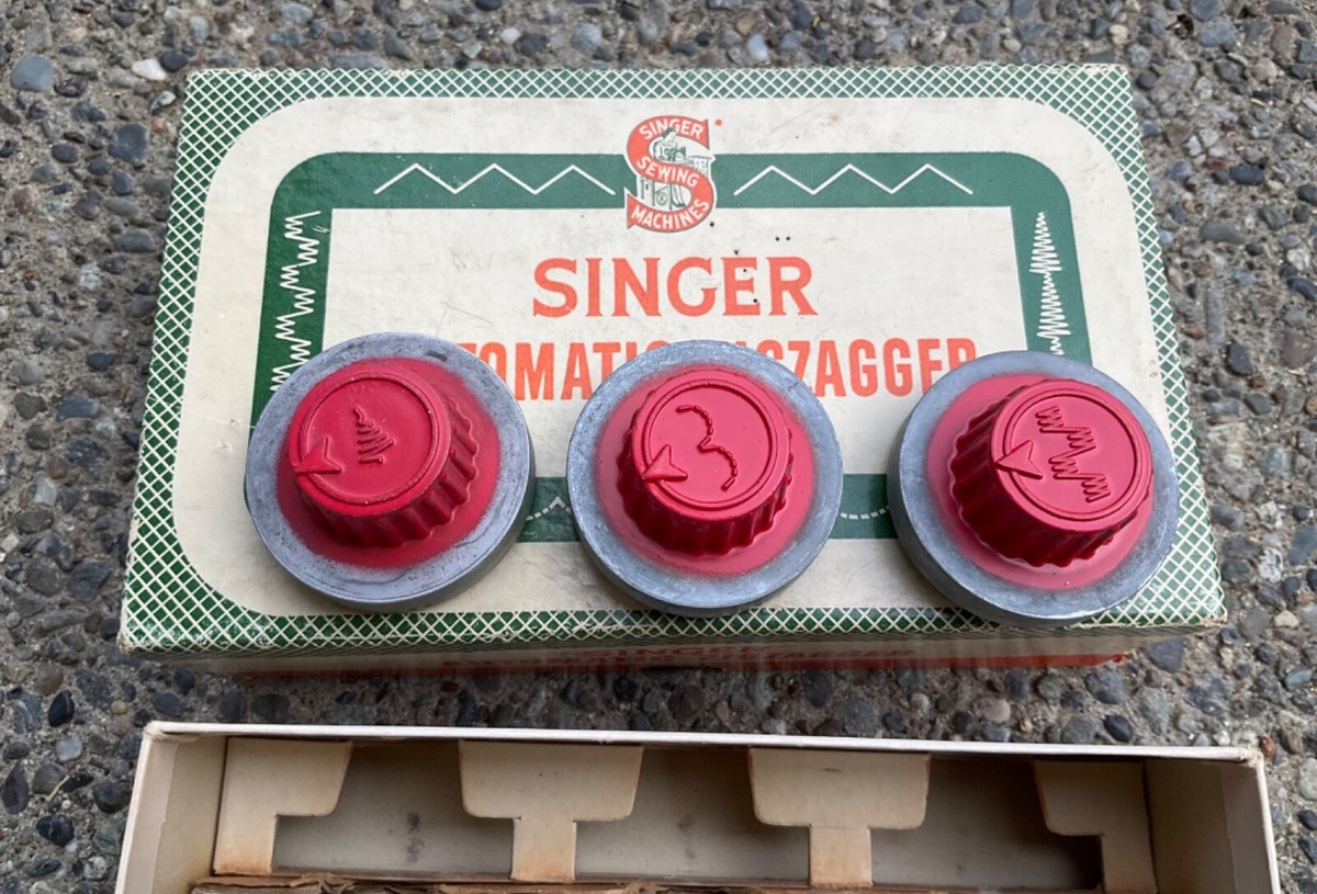 Vintage Singer 301 Slant Shank Sewing Machine Automatic Zigzagger