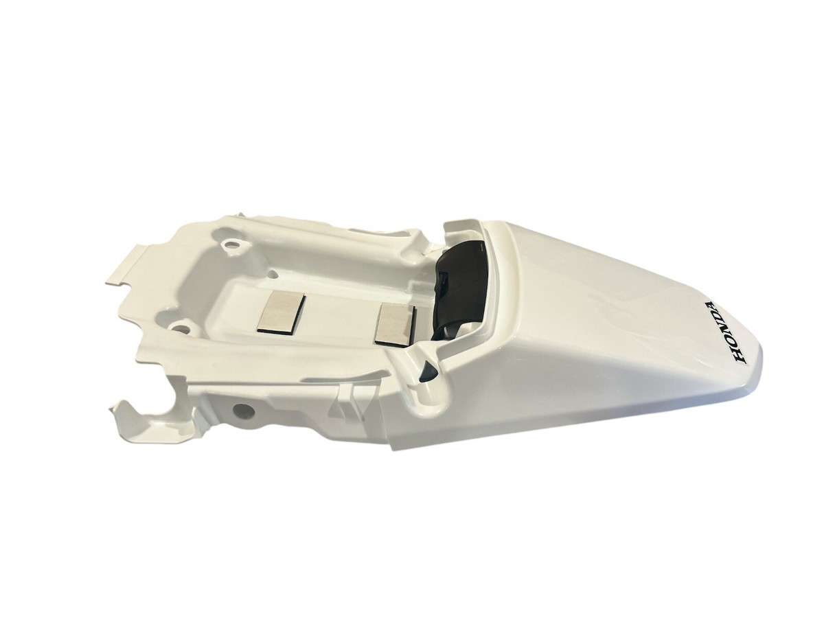 HONDA REAR FENDER WHITE 2023-2024 XR150L GENUINE OEM NEW 80100-KRH