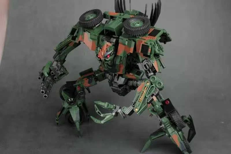 IN STOCK TF Dream Factory GOD-09 Steel Claw Bonecrusher Camouflage Ver. - Image 2 of 4