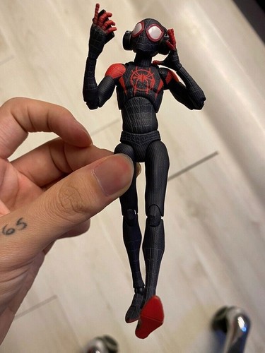 New Spider-Man: Across The Spider-Verse Miles Morales 13cm Action Figure In Box - 第 16/17 張圖片