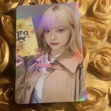 EUNCHAE LE SSERAFIM Edition Celeb K-pop Pretty Girl Shiny Photo Card Beige