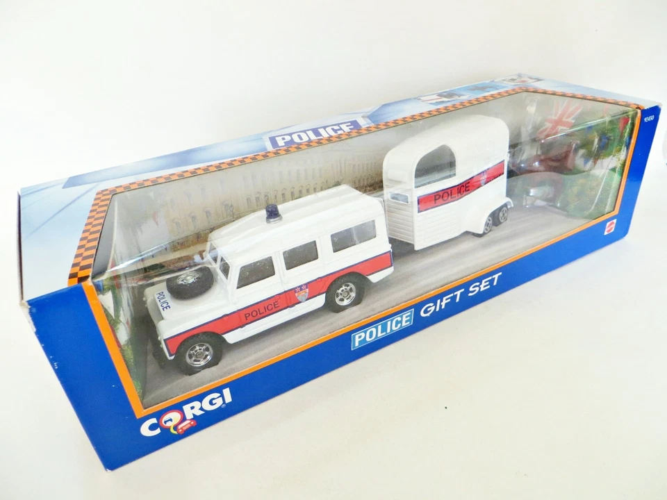 CORGI 92450 'LAND ROVER 109 LWB & HORSEBOX POLICE GIFT SET' 1:36 MIB/BOXED - Image 4 of 4