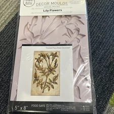 Re·design With Prima 5" x 8" Silicone Mould - Lily Flowers NEW