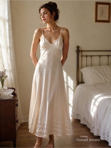 Vintage Gossard Artemis Ivory Full Slip Nightgown SMALL Lace Hem