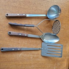4 قطعة طقم Of قديم للمقتنيات Prestige مطبخ Utensils